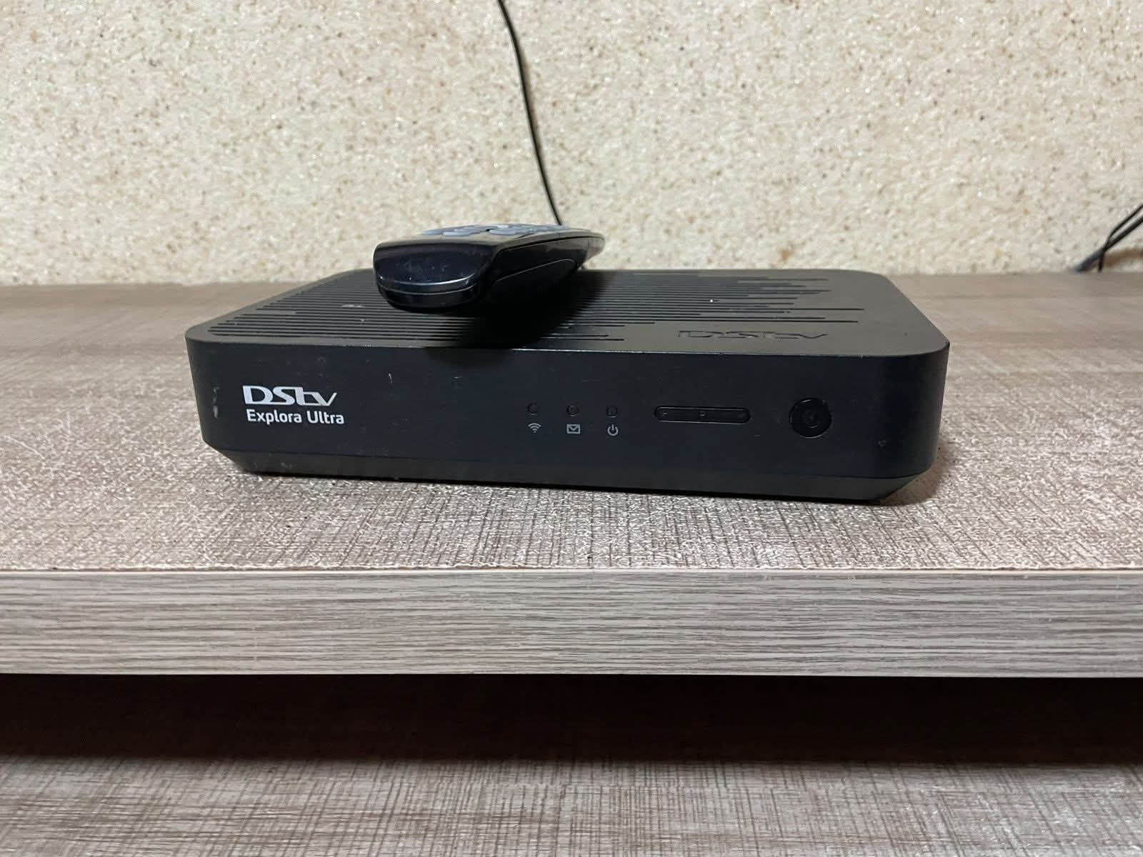 DStv Explora Ultra repair Northgate - technician repairing Explora Ultra decoder in Northgate, Randburg